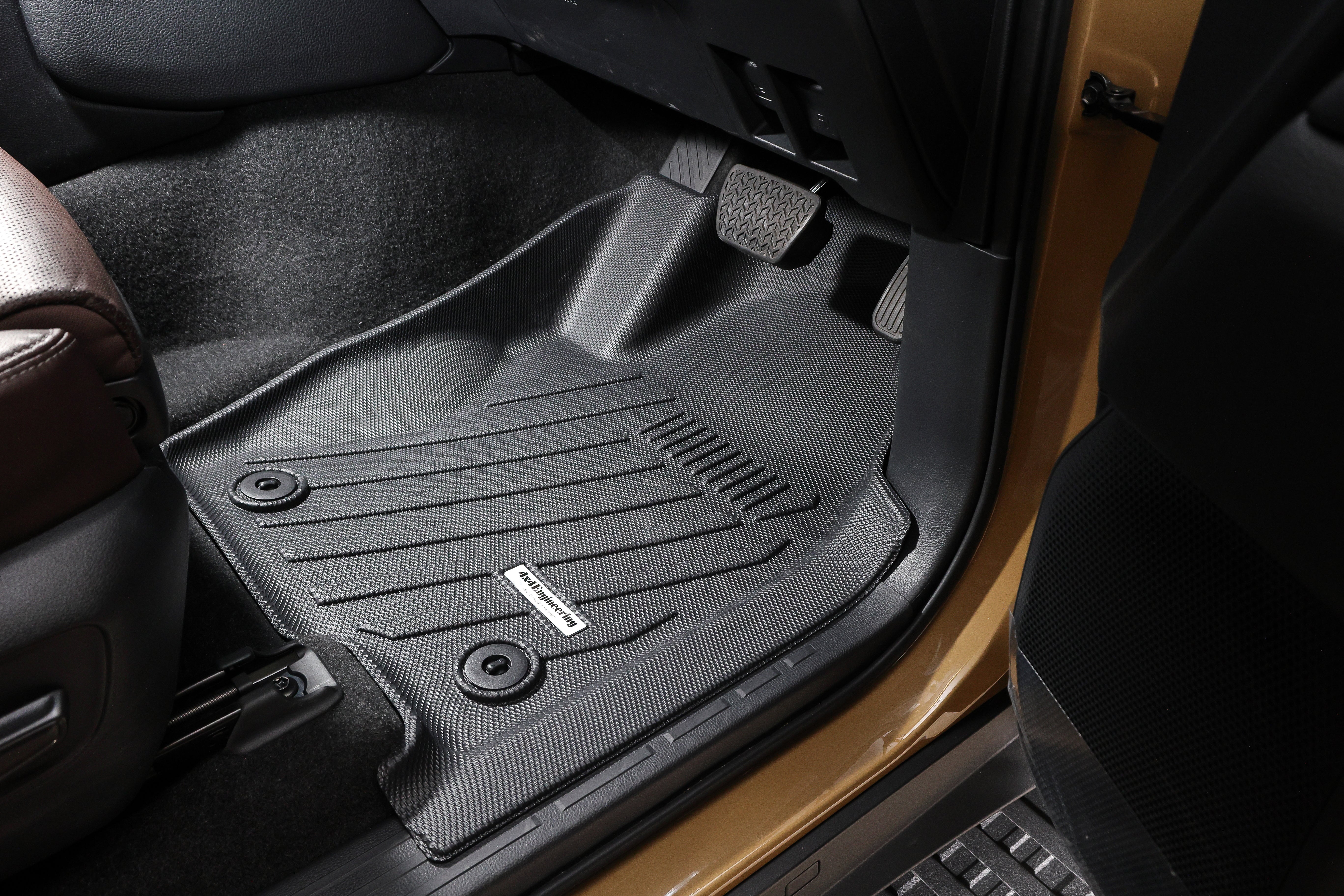 フォーバイフォーエンジニアリングサービス公式オンラインストア