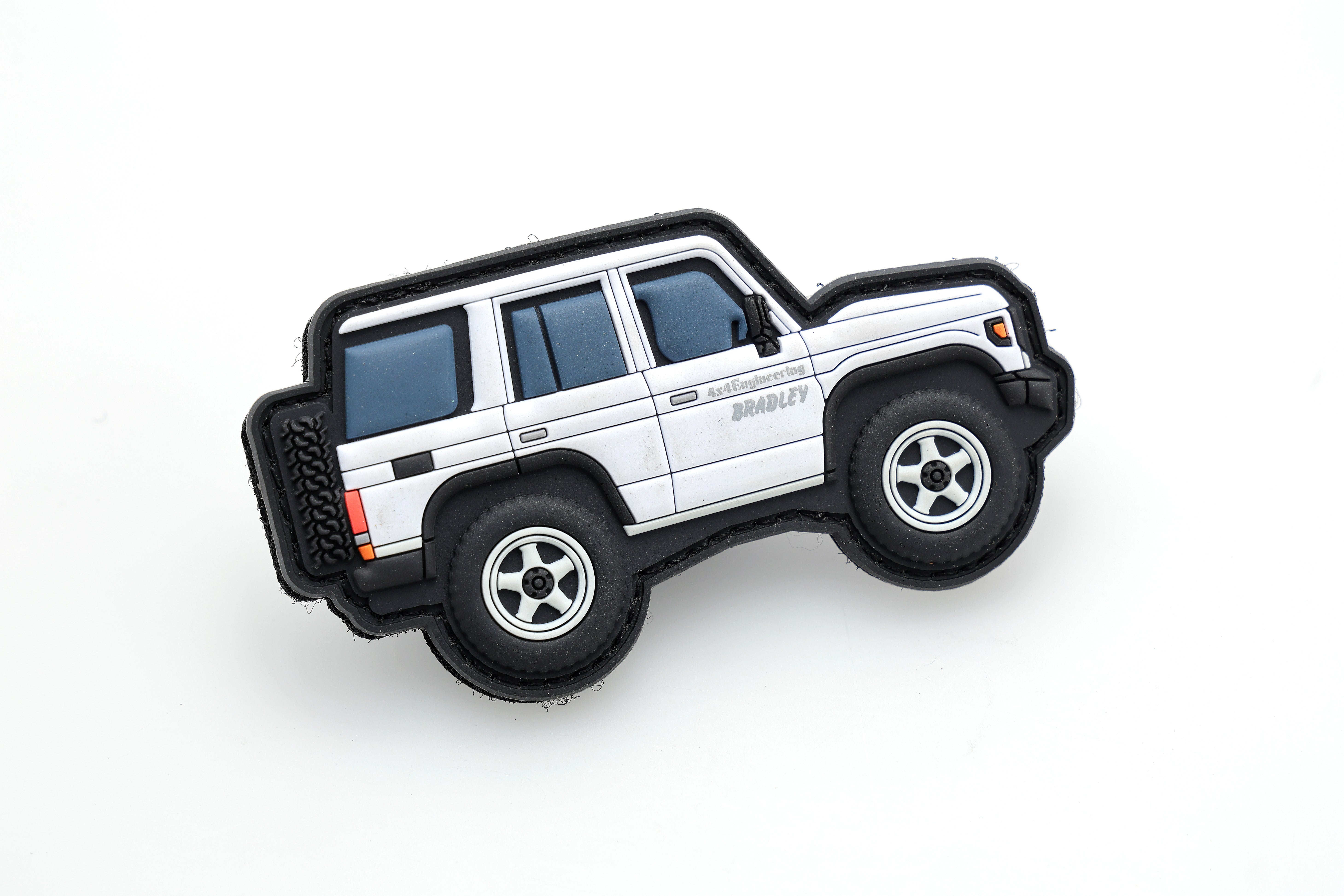 LeenCustoms パッチ ランドクルーザー70(GDJ76) | フォーバイフォー