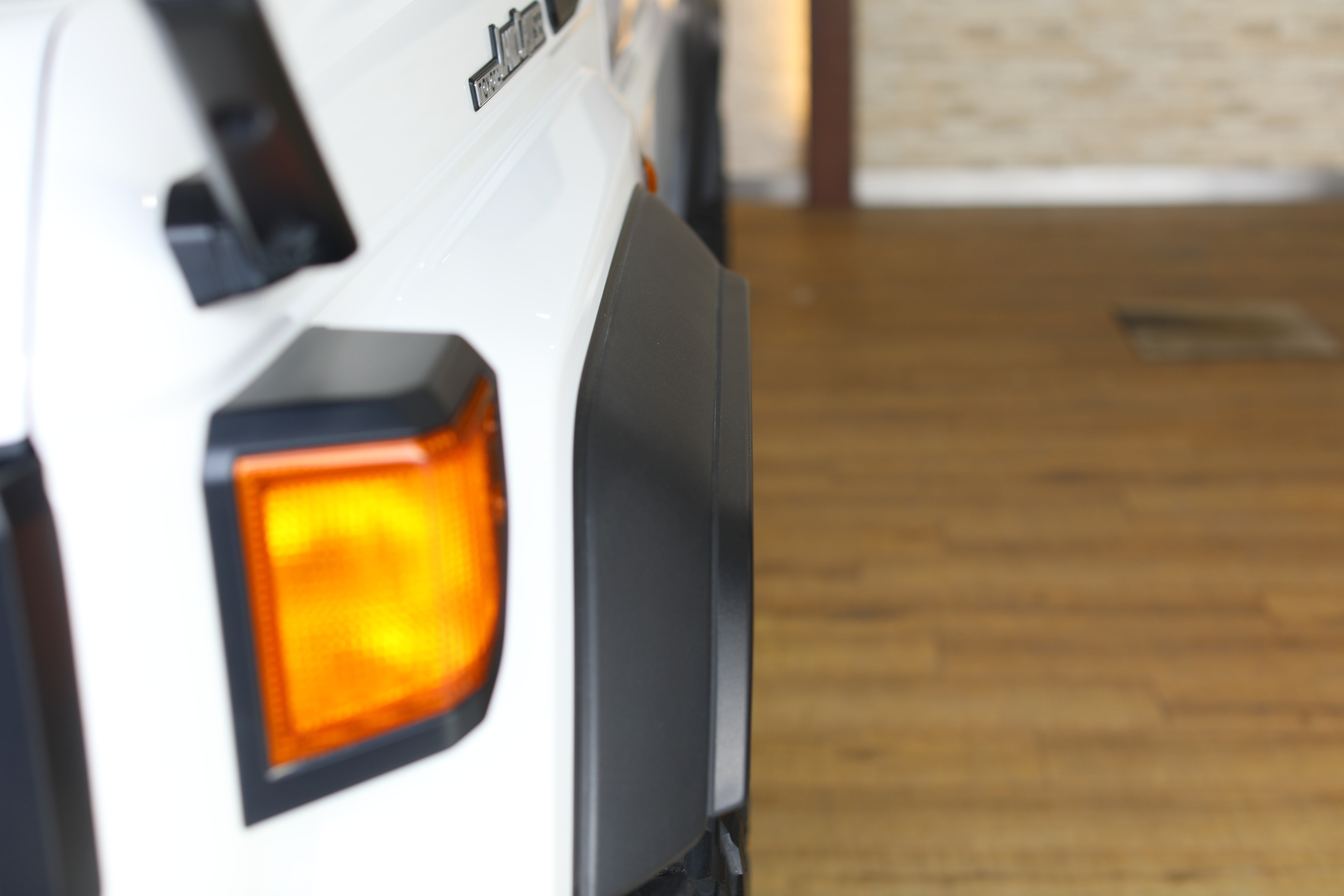 アドオンフェンダー 再再販ランドクルーザー70(GDJ76)用