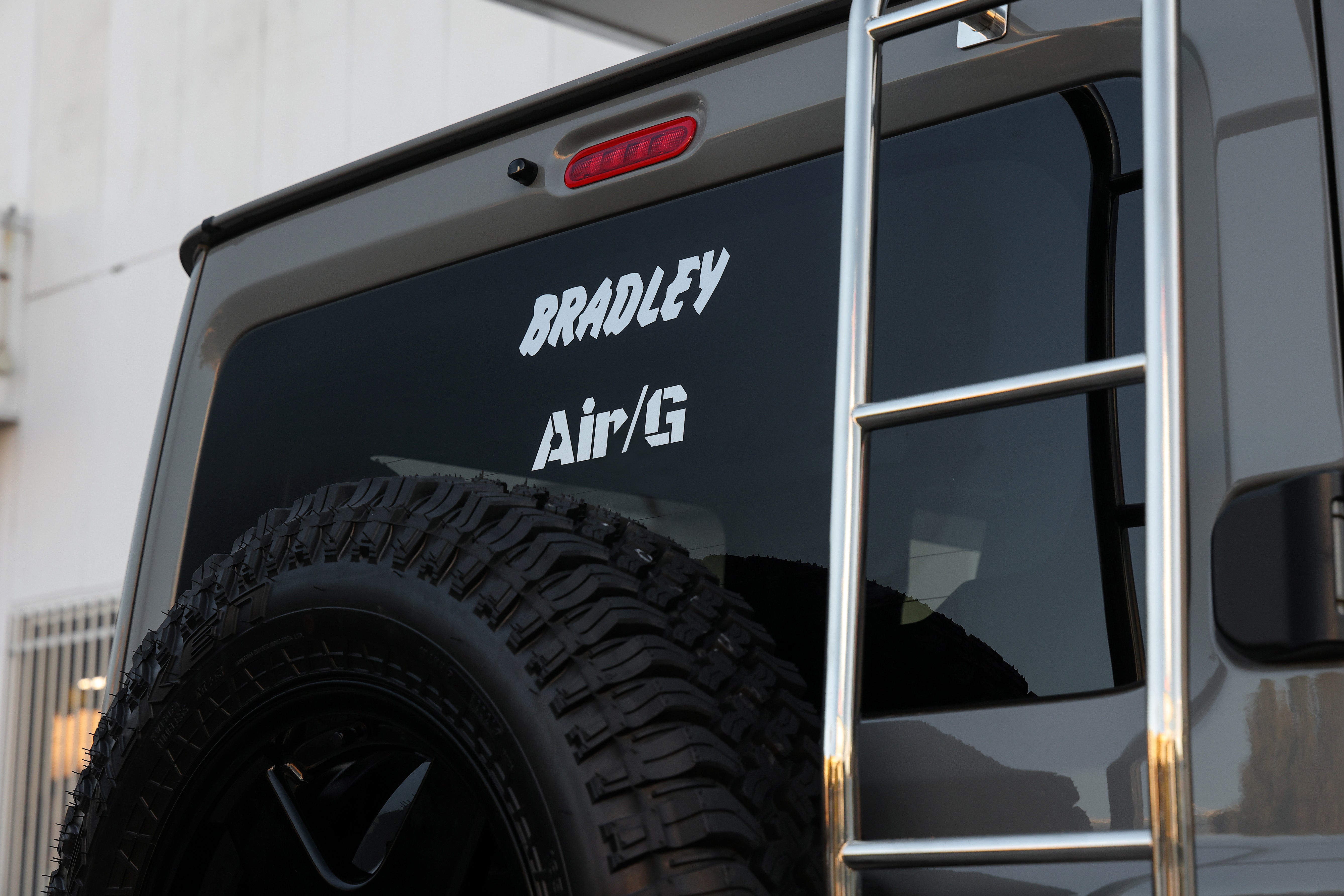 BRADLEY（ブラッドレー）ロゴステッカー 切り文字タイプ